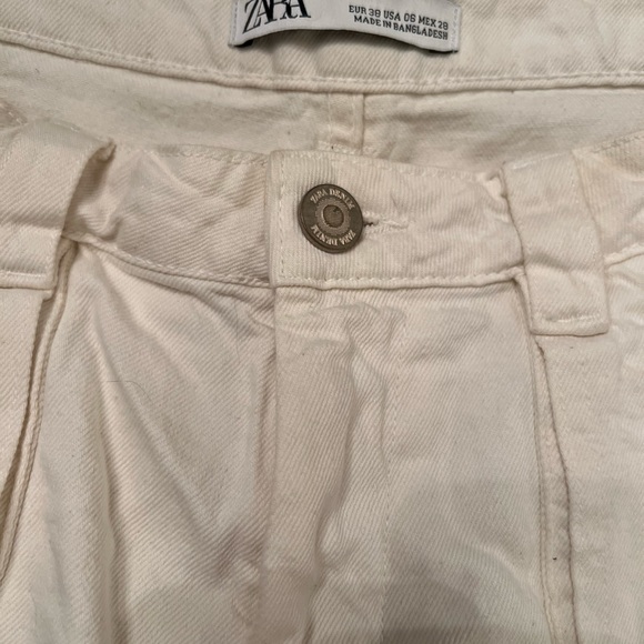 NWOT ZARA White mom jean with the zipper detail - Picture 4 of 5